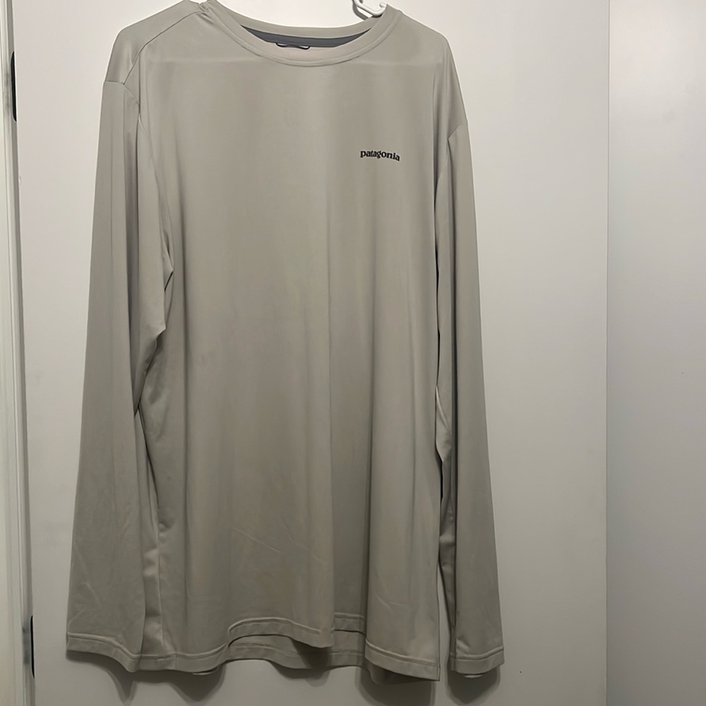 Patagonia Long Sleeve XL
